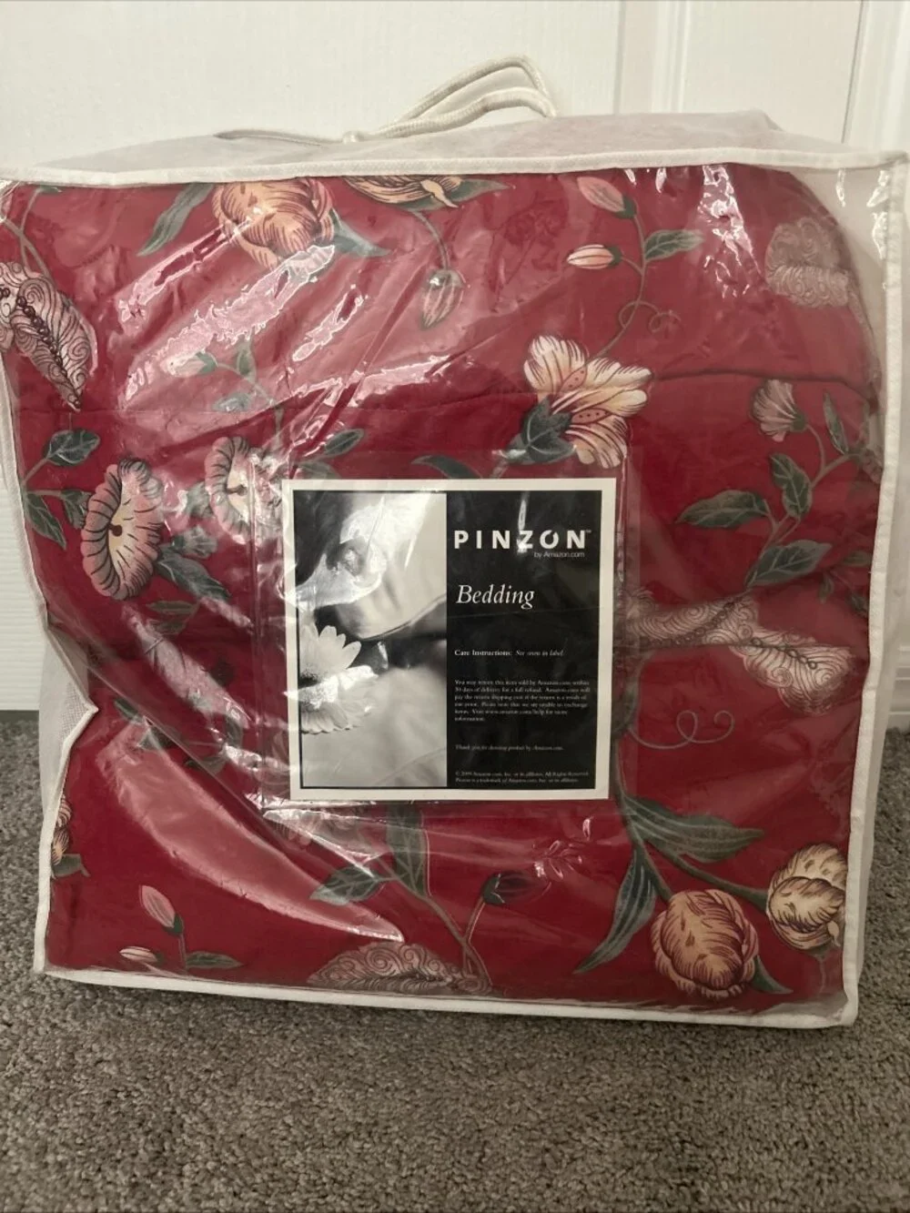 2009 Pinzon Comforter Queen Microplush Red Floral Reversible Bedding